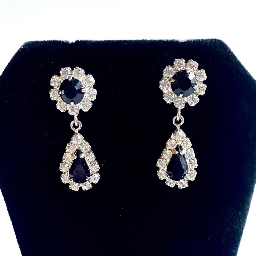 DAINTY POST DIAMOND & ONYX LOOK EARRINGS NWOT